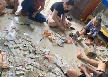 Cụ bà ăn xin ở Nam Định tích được 9 bao tải tiền, cả nhà đếm “sái tay”: Sự thật phơi bày