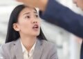 Đồng nghiệp choáng với nhân viên gen Z vừa thử việc đã vỗ ngực giỏi nhất công ty