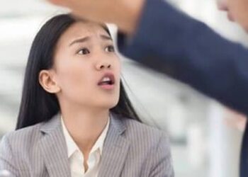 Đồng nghiệp choáng với nhân viên gen Z vừa thử việc đã vỗ ngực giỏi nhất công ty