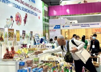 Walmart, Amazon, Miniso muốn tăng mua hàng từ Việt Nam