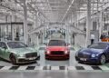 Chiều lòng giới thượng lưu như Bentley, chỉ sơn màu sắc đặc biệt đã tốn 55 giờ công