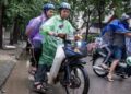 Phụ huynh 80 tuổi đưa con đi thi vào lớp 10: Tối kỵ dùng chữ “phải” với con, sẵn sàng bỏ 1-2 tỷ cho con đi học