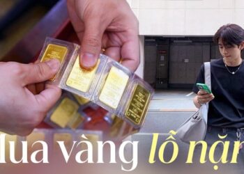 Giá vàng giảm sâu, người đu đỉnh lỗ nặng: Vào lúc sóng to nhất, hy vọng lên 100 triệu/lượng, tới giờ chỉ mong bán cắt lỗ