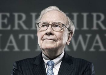 21 tuổi, Warren Buffett bỏ ra 100 Đô la để tham gia lớp học này và cuộc đời ông đã sang trang: “Sự cải thiện nhỏ trong kỹ năng giao tiếp có thể tạo nên khác biệt lớn về khả năng kiếm tiền của bạn”