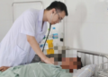 Hai người đàn ông cô đặc máu, suy thận cấp vì không làm 1 điều trong những ngày nắng nóng