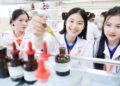 1 trường ĐH rộng 10 ha, cho sinh viên ở khách sạn 15 tầng, thực hành tại khách sạn 5 sao, 100% được kết nối việc làm