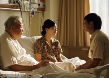 Bố tôi lương hưu 9 triệu/tháng nhưng vẫn không đủ tiêu, đến ngày ông nằm viện chúng tôi “phát điên” khi biết nguyên nhân thực sự