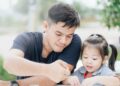 Trong nhà có 3 kiểu ông bố này thì không cần đến 20 năm sau cũng đủ biết tương lai con cái vô cùng xán lạn