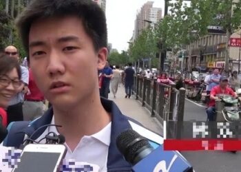 Nam sinh nộp bài sớm 15 phút, tuyên bố “đề dễ” nhưng điểm chỉ ở tầm trung: 4 năm sau cuộc sống thế nào?