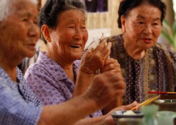 Học người Nhật cách uống nước lọc cũng có thể tăng tuổi thọ, tốt cho tiêu hoá: Nhiều người làm sai mà không biết