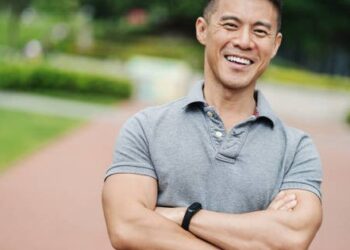 Sau 50 tuổi, nam giới vẫn “thích” làm 4 việc trước khi ngủ thì yên tâm sức khỏe tốt, khả năng sống thọ cao