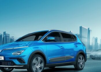 VinFast VF e34 đã lăn bánh tại thị trường ô tô lớn thứ 3 thế giới