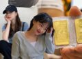 Những người thờ ơ với chuyến tàu siêu tốc “giá vàng”: Không mua thì tiền còn đó, tội gì phải tranh nhau