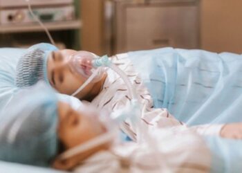 8 người một nhà cùng mắc ung thư tuyến giáp, bác sĩ nhắc nhở 5 thay đổi đầu tiên khi bệnh âm thầm nảy nở