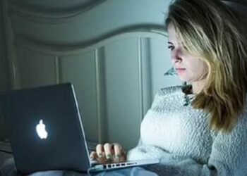 46% gen Z thừa nhận có ‘cuộc sống hai mặt’ trên mạng