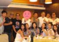 Buổi họp sau 20 năm, lớp trưởng liên tục khoe giàu, nhưng đến lúc thanh toán tiền ăn 20 triệu thì viện đủ lý do để về trước