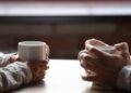 Vụ quán cà phê hẹn hò ở TP HCM: Blind date thực ra không phải giấu mặt và có 10 quy tắc phải nhớ