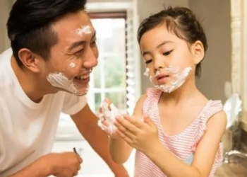 Đây chính là kiểu bố mà mọi gia đình đều mơ ước: Con được dạy dỗ tốt, vợ được nhờ!