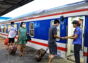 Đường sắt thí điểm bán vé tự động xếp chỗ từ ngày 20/6