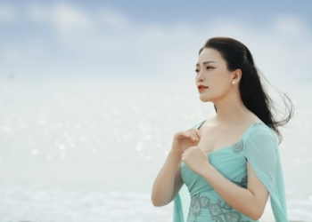 Sao Mai Huyền Trang hát ca khúc bảo vệ môi trường biển