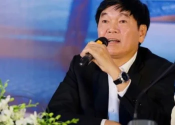 Tài sản của tỷ phú Trần Đình Long giảm