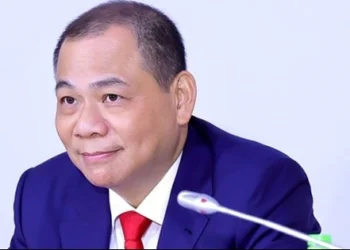 Chủ tịch Vingroup nhận thù lao 0 đồng