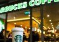 Cuộc cải tổ bên trong cửa hàng Starbucks